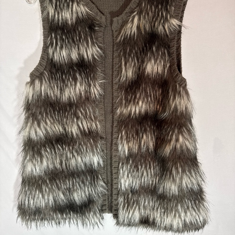 ONE WORLD Knit Sweater in Gray and Cream SZ M